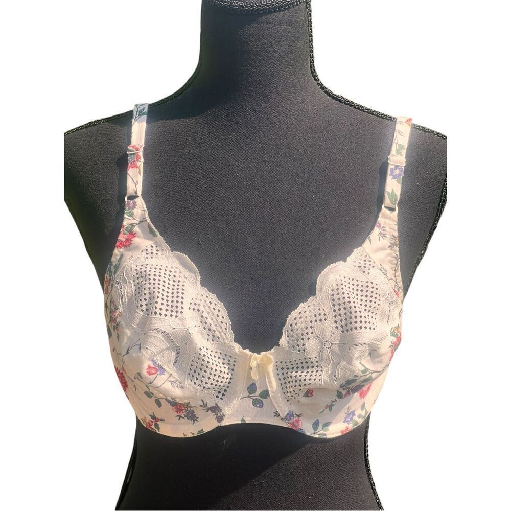 Warners vintage 34C cotton kisses 1537 white floral intimate bra